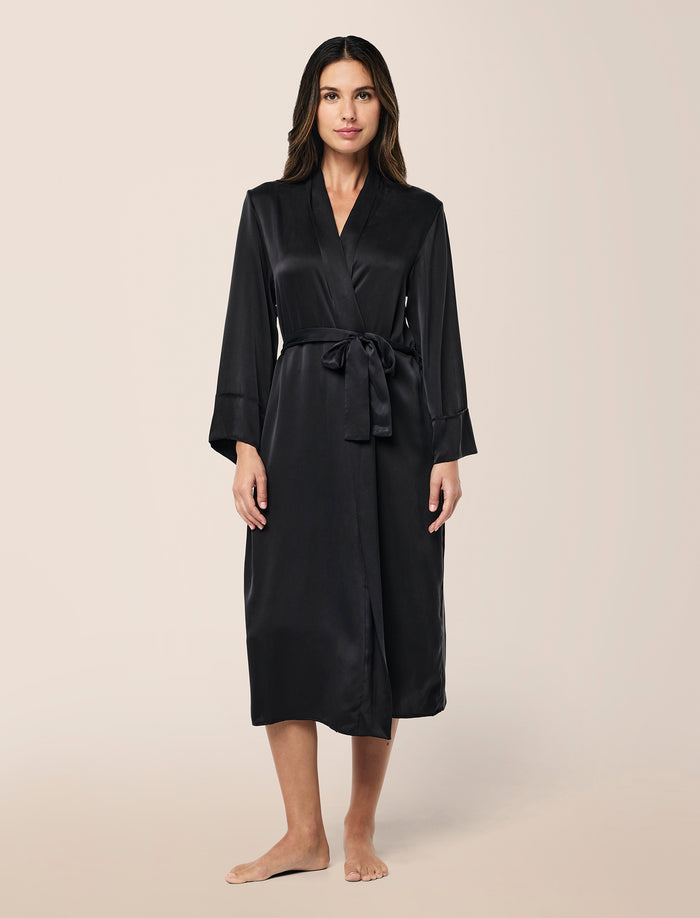 Tamara wearing the Audrey Washable Silk Long Robe
[model: Tamara wears size S |  Height: 173m
/ 5’8” | Bust: 81cm | Waist: 64cm| Hips: 91cm]