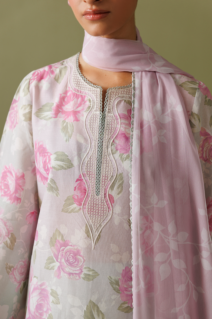 EMBROIDERED LAWN USE-9379