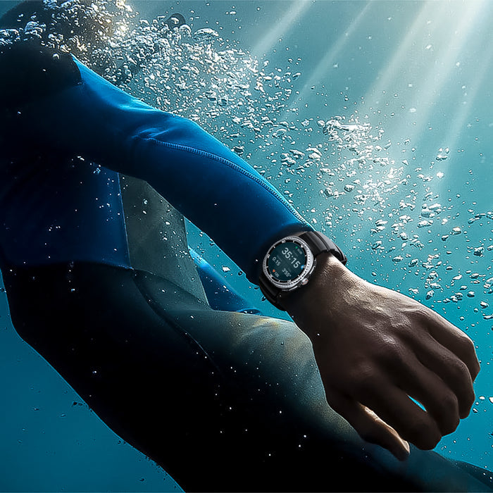 AMP10151 - Galaxy Watch 9 Series  WBS2 in black showing use in the water