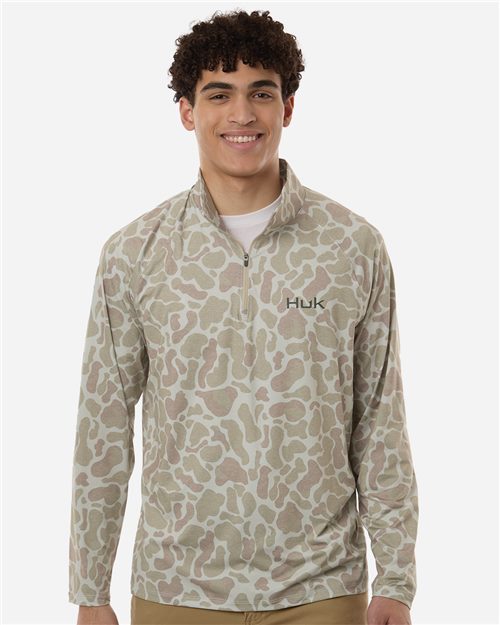 HUK H1200720 Men's Airweight KC Printed Quarter-Zip Pullover