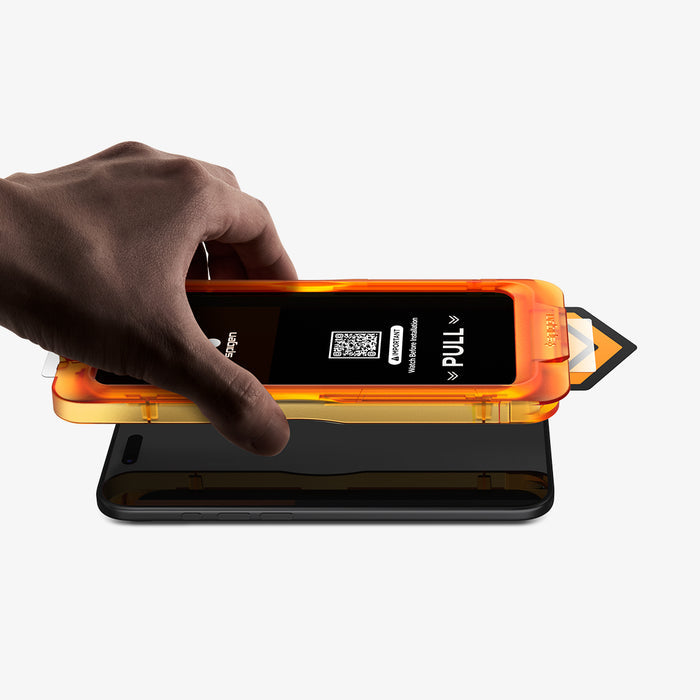 AGL10100 - iPhone 17 Pro Max - Glas.tR AlignMaster S Privacy showing side