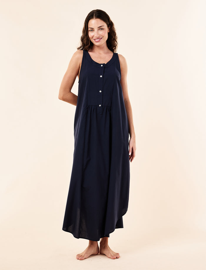 Annabelle wearing the Madison Panel Front Maxi Nightgown
[model: Annabelle wears size S |  Height: 170cm
/ 5’7” | Bust: 79cm | Waist: 61cm | Hips: 89cm]