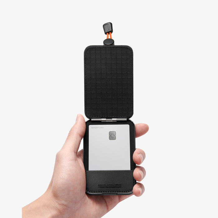 AFA10552 - Tiefit Card Holder (MagFit) in Black showing inside and card