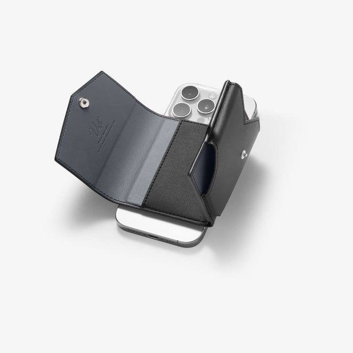 AFA09442 - MagSafe Card Holder Valentinus Pro | 3 Cards in Black showing the inner attached at the back of the device