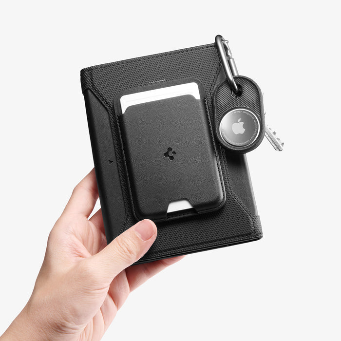 AFA11344 - Passport Holder | KD502 Black showing the front and airtag