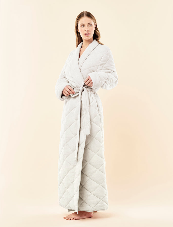 Sienie wearing the Quilted Cotton Maxi Robe
[model: Sienie wears size S |  Height: 175m
/ 5’9” | Bust: 85cm | Waist: 66cm| Hips: 93cm]