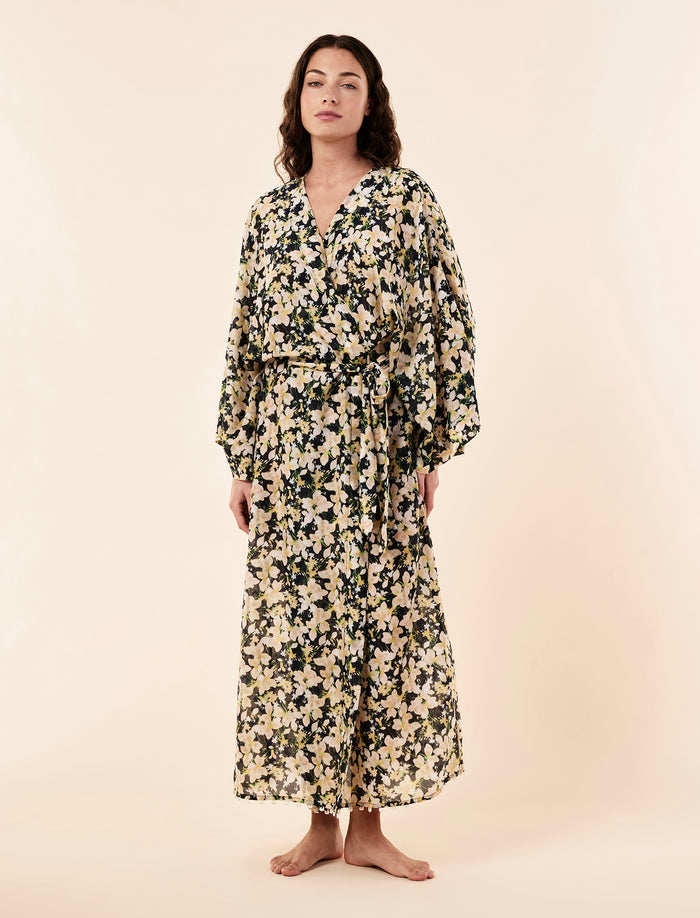 Annabelle wearing the Serena Kimono Maxi Robe
[model: Annabelle wears size S |  Height: 170cm
/ 5’7” | Bust: 79cm | Waist: 61cm | Hips: 89cm]